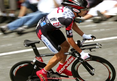 JRS低调看球-进攻三区传球表现揭示球队组织效率：世俱杯数据分析