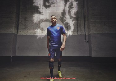 JRS低调看球-多机位实时传输在世俱杯赛事直播中的部署路径与技术壁垒