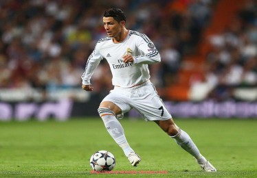 JRS低调看球-世俱杯球衣设计软件功能对比与使用案例分享